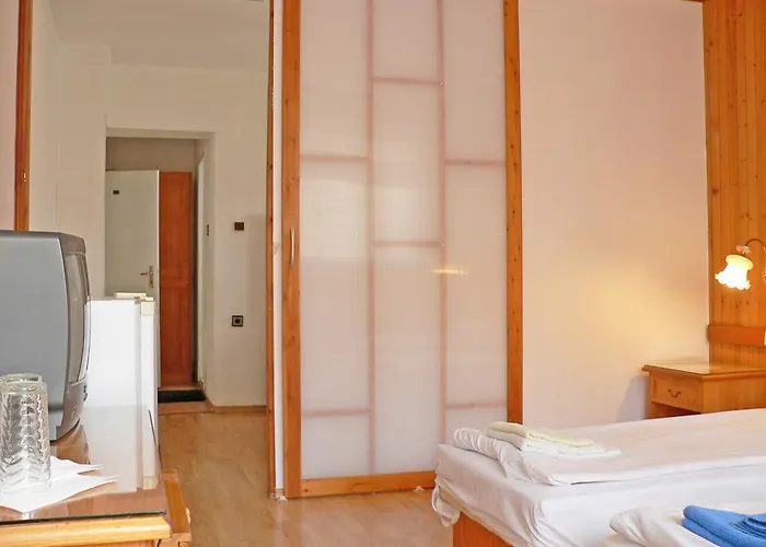 Kalina 圣君士坦丁和海伦那