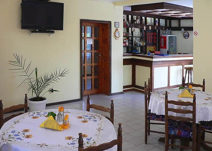 Kalina 招待所 圣君士坦丁和海伦那