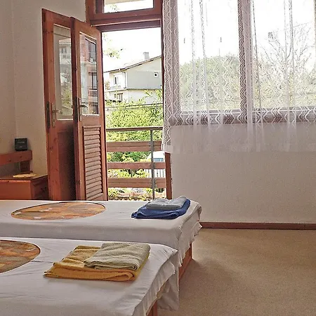 Kalina Guest house Saints Constantine and Helena