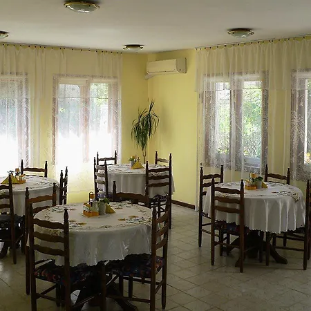 Kalina Guest house 2*